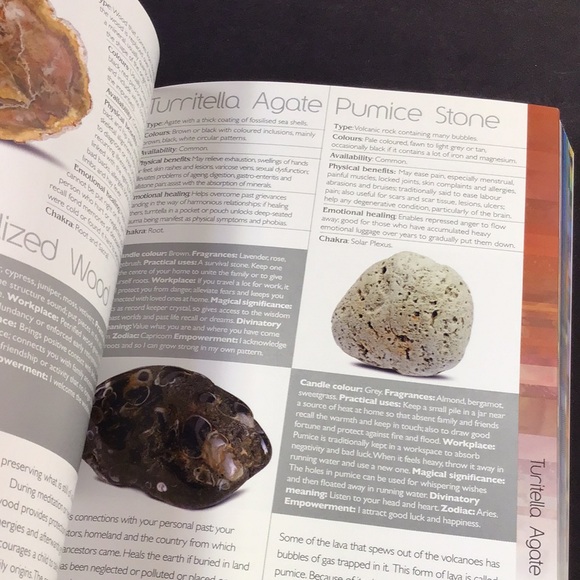 Complete Crystal Handbook by Cassandra Eason Guide to more than 500 crystals - Picture 8 of 8